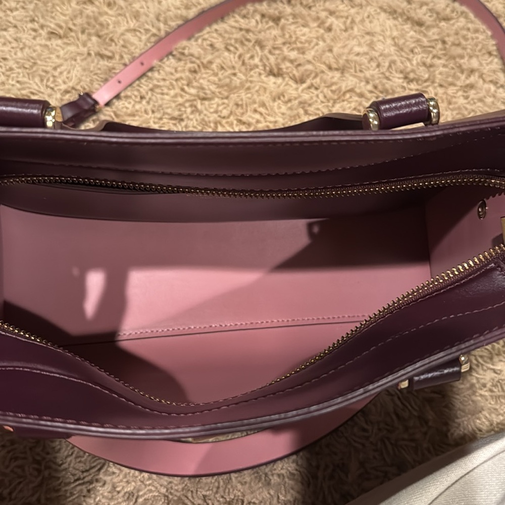 Handbag - Picture 3 of 6